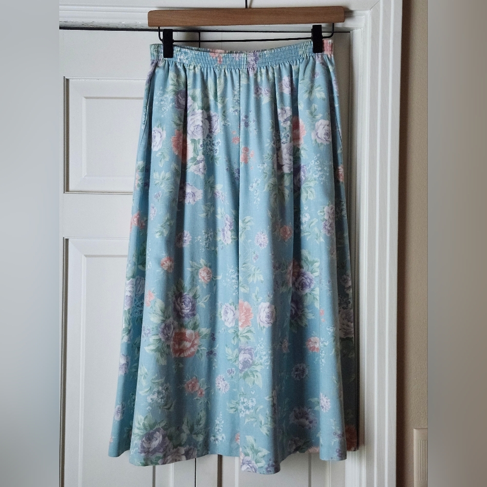 Vintage 80s Pastel Light Blue Pink Purple Rose Cottagecore Skirt